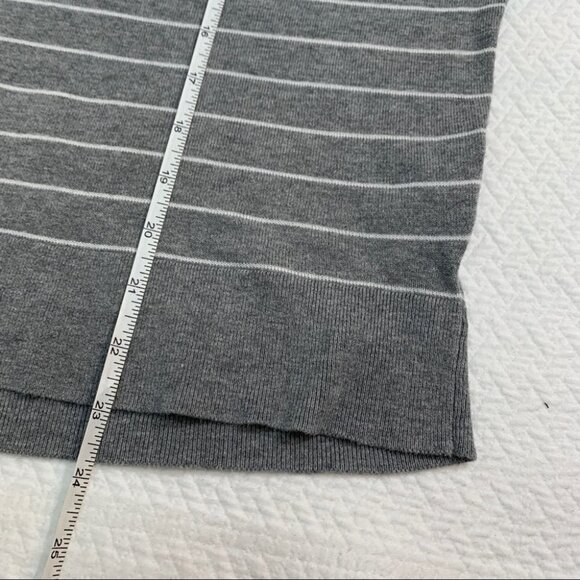 𝅺banana Republic Factory🖤Cotton Blend Striped Grey Crew Neck Sweater XS - Picture 6 of 9